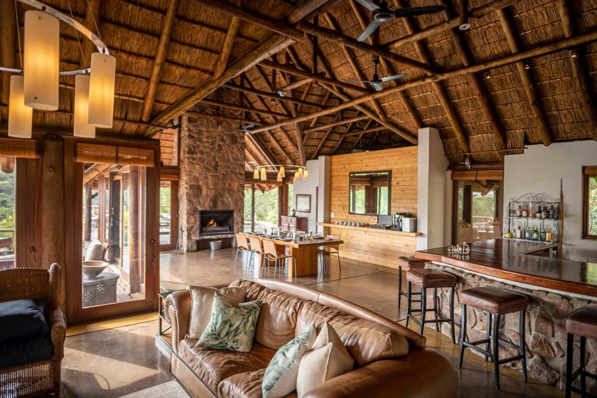 Tshwene Lodge Vaalwater Extérieur photo
